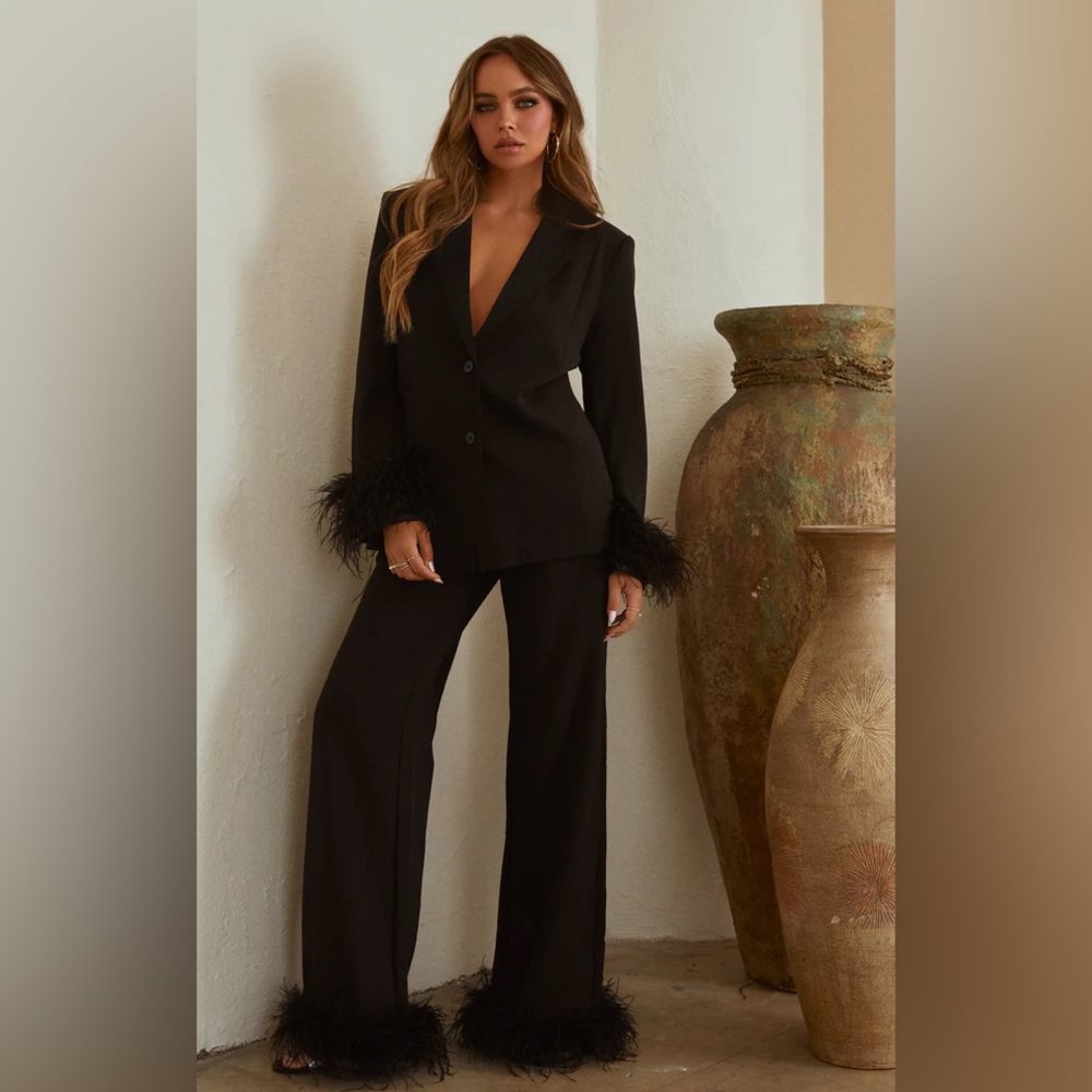 Chic Black Feather Trim Pants